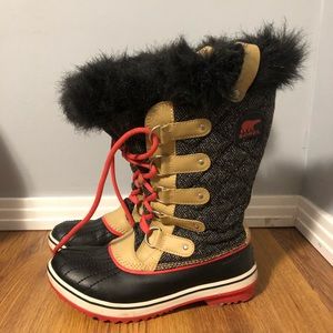 Sorrel boots, worn once - like new. Size 7
